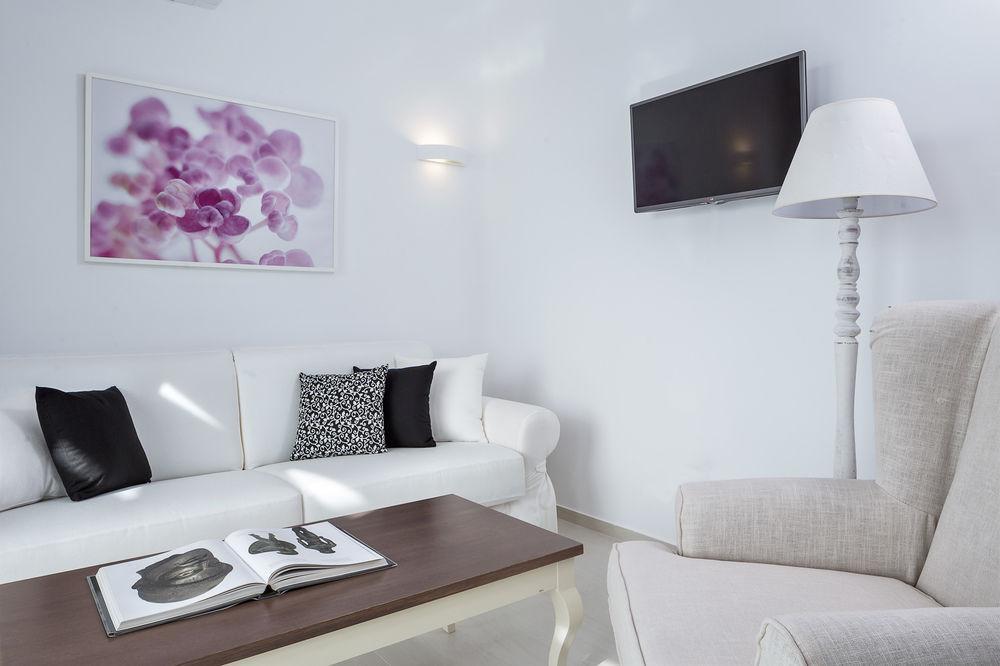 Colours Of Mykonos Luxury Residences & 4* Psarou (Mykonos)