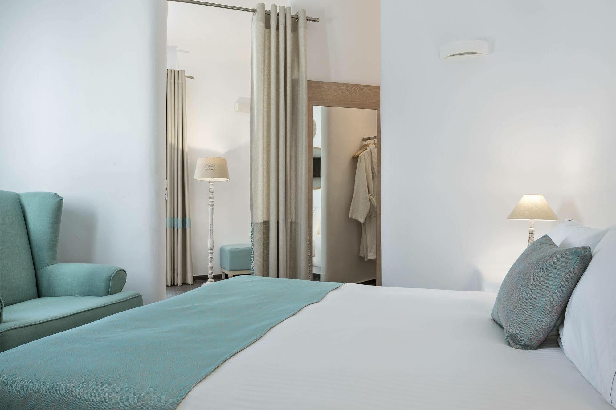 Colours Of Mykonos Luxury Residences & 4*